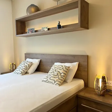 Infinity N5 Brzet Apartman Omis
