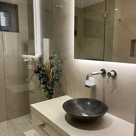 Infinity N5 Brzet Apartmán *
