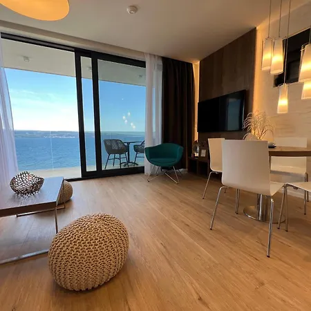 Infinity N5 Brzet Apartment *
